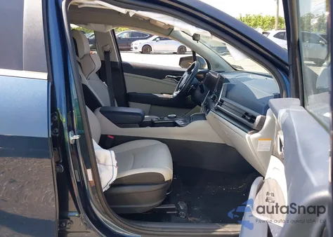 2023 Kia Sportage Hybrid Ex z USA, uszkodzony, nr VIN KNDPVCAG7P7071100